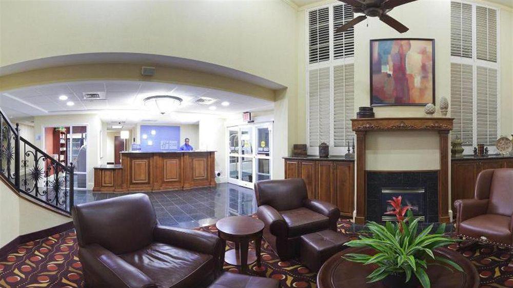 Hotel Comfort Near Birkdale Village- 2*