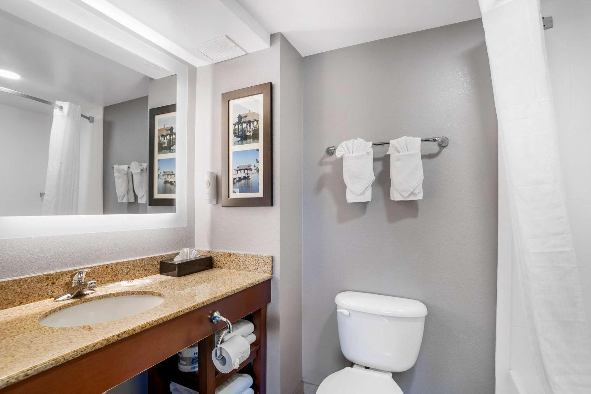 Comfort Near Birkdale Village- Huntersville
