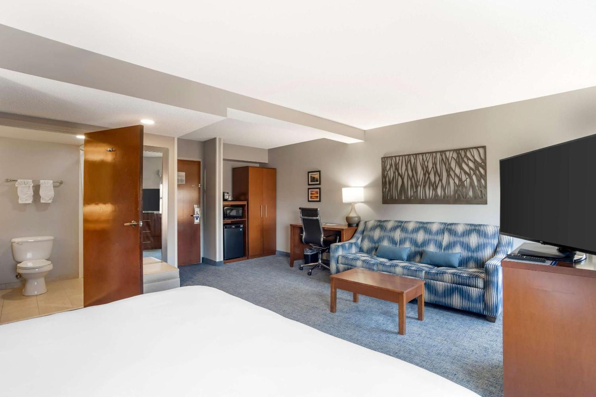 Hotel Comfort Near Birkdale Village- 2*