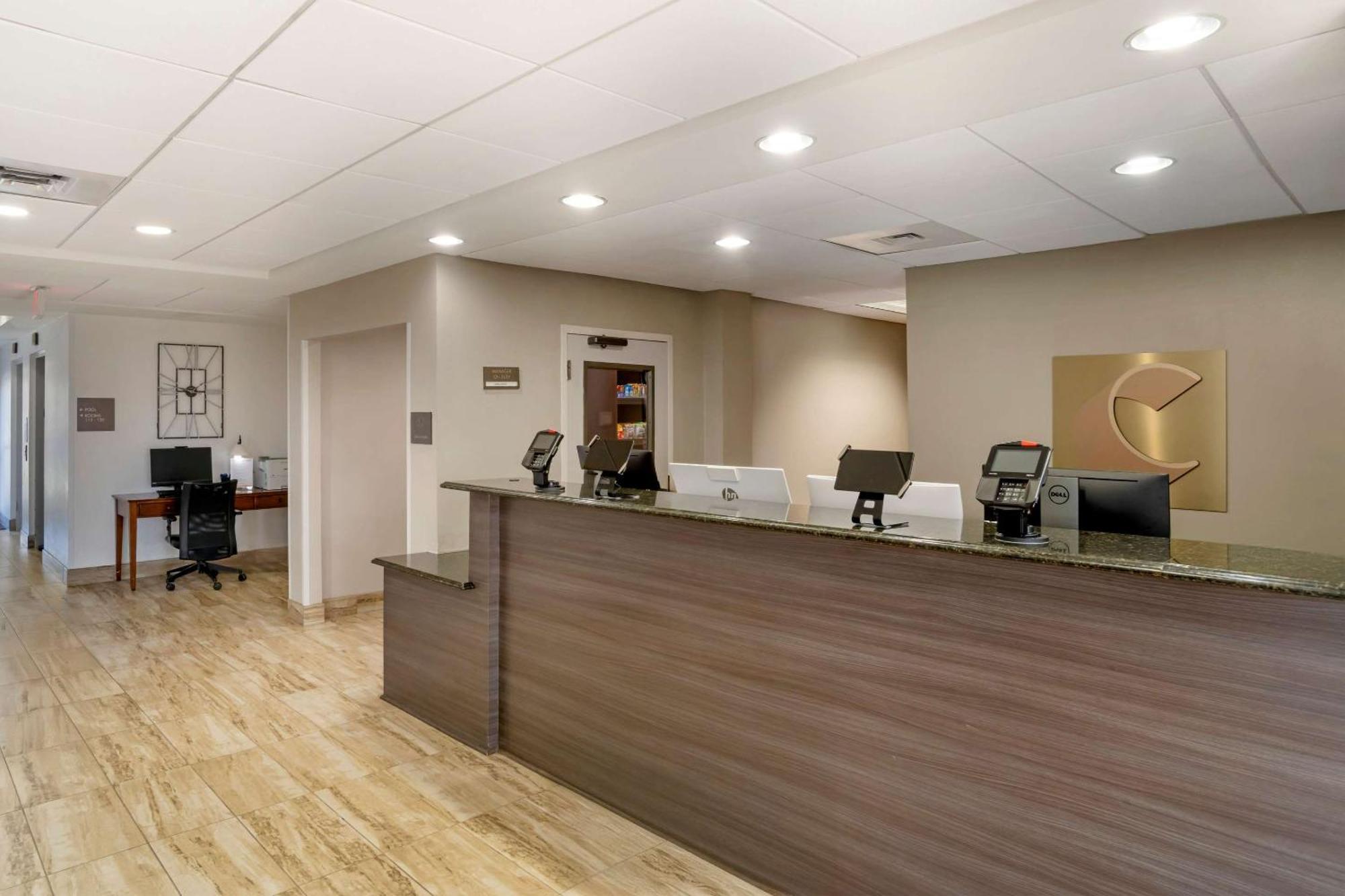 Hotel Comfort Near Birkdale Village- Huntersville