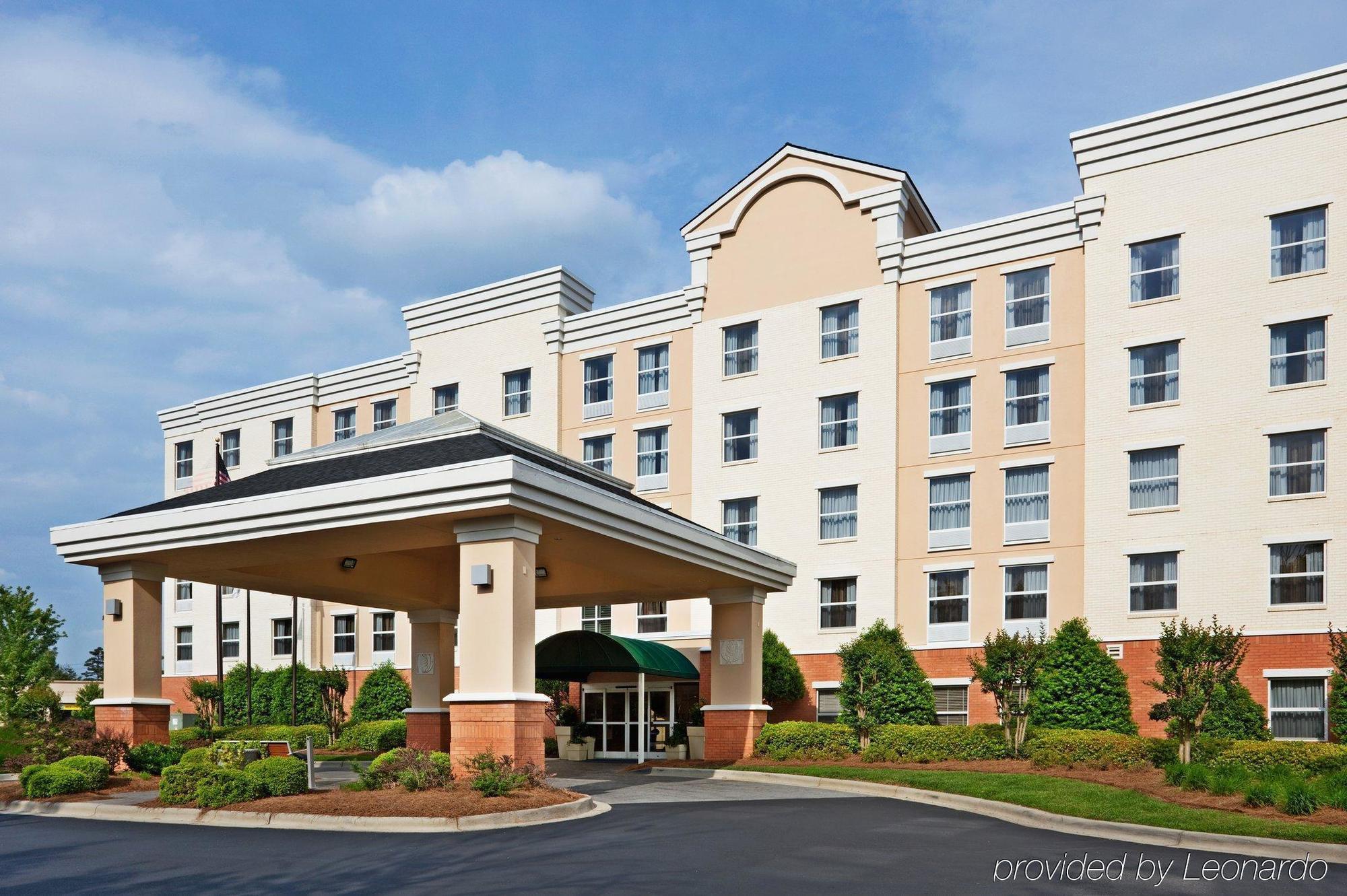 Hotel Comfort Near Birkdale Village-
