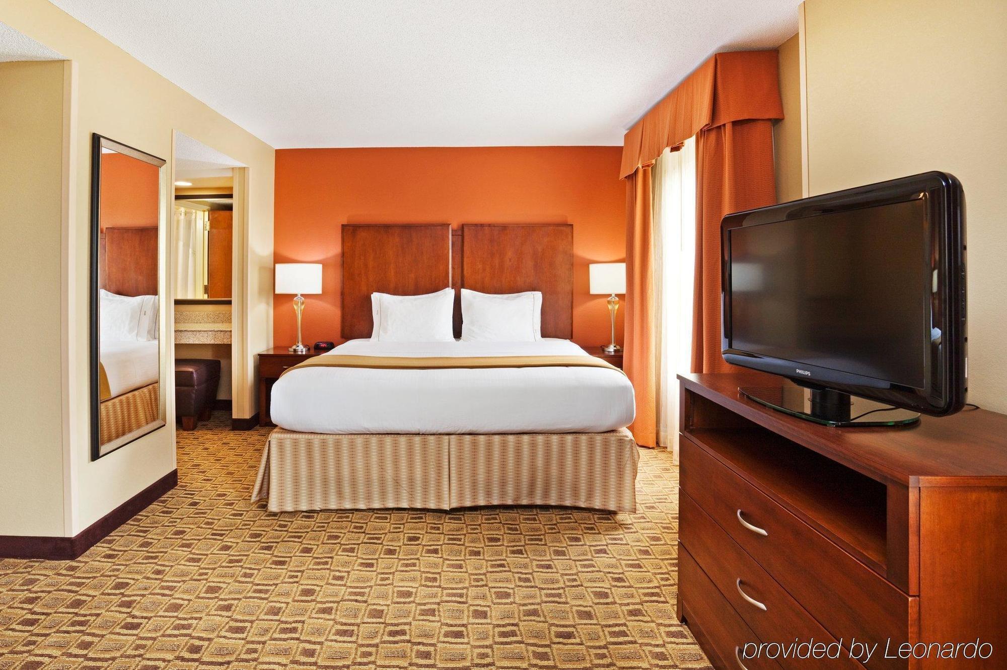 Comfort Near Birkdale Village- Huntersville