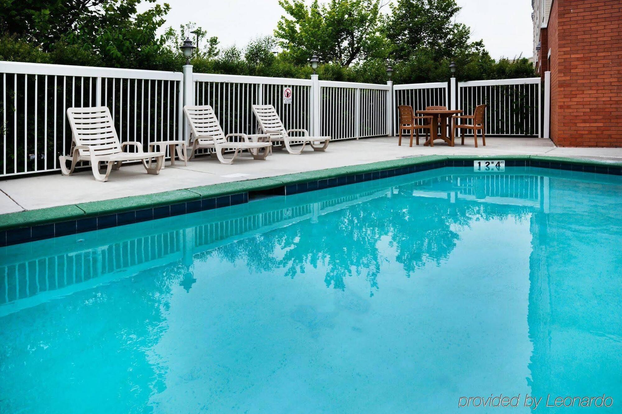 Hotel Comfort Near Birkdale Village- Huntersville